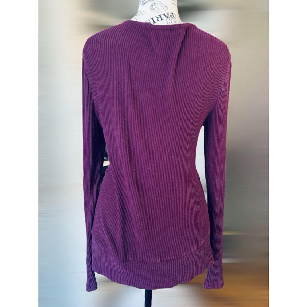 WHBM Women’s Small Modern Fit Purple Ribbed 3/4 Sleeved Faux Wrap V-Neck Blouse - Picture 2 of 8